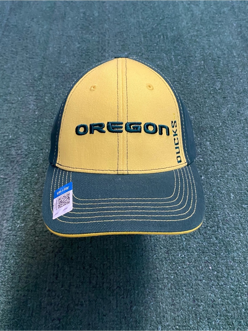 Oregon Ducks Two-Tone Baseball Cap